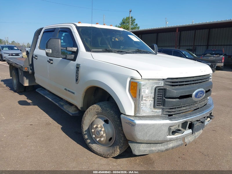 2017 Ford F-350 Chassis Lariat/xl/xlt White vin: 1FD8W3HT9HED98854