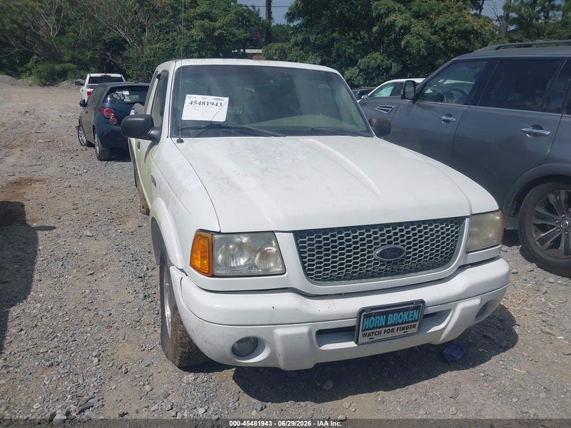 1FTYR44V82PB57808