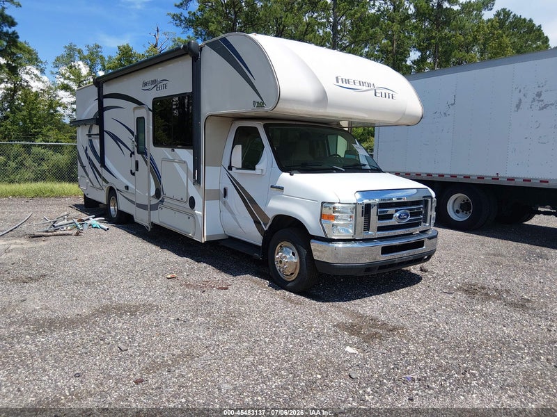 2017 Ford E-450 Cutaway   White vin: 1FDXE4FS8HDC58251