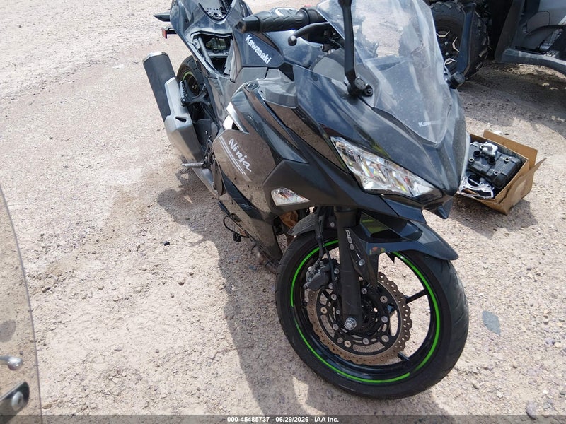 2022 Kawasaki Ex400   Gray vin: JKAEXKG19NDAE3756