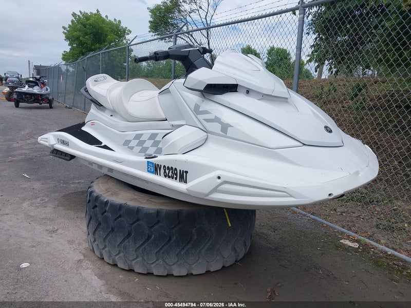 2023 Yamaha Vx White vin: 00000YAMA2122K223