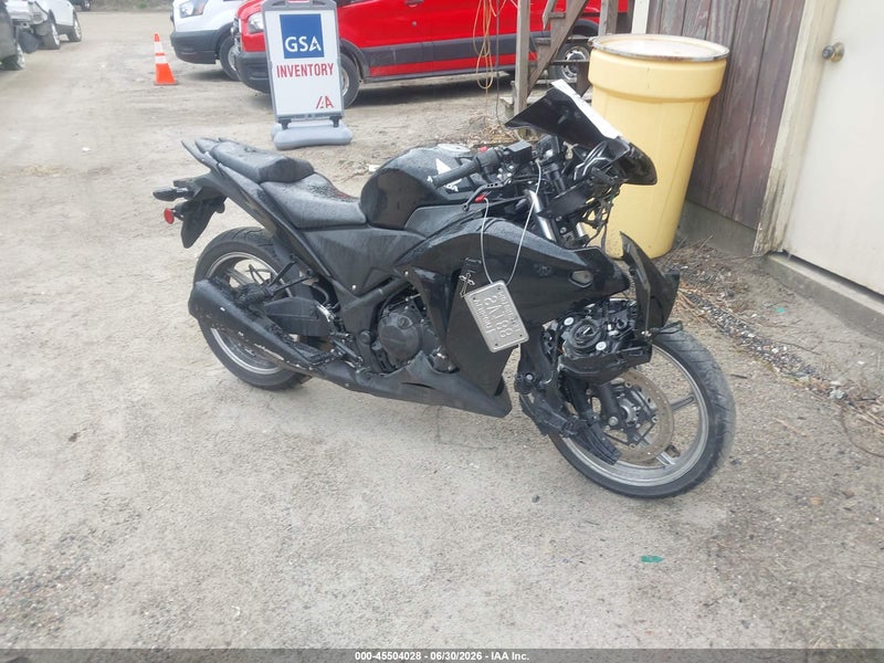 2012 Honda Cbr250 R Black vin: MLHMC4101C5203241