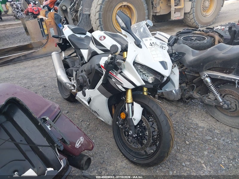 2026 Honda Cbr1000 Rr White vin: JH2SC7715TK900593