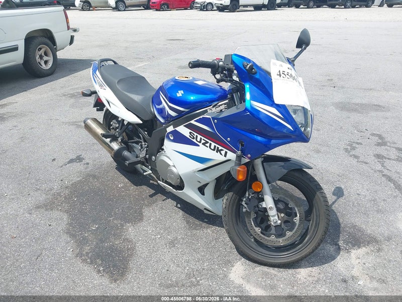 2007 Suzuki Gs500   Blue vin: VTTGM51A572102302