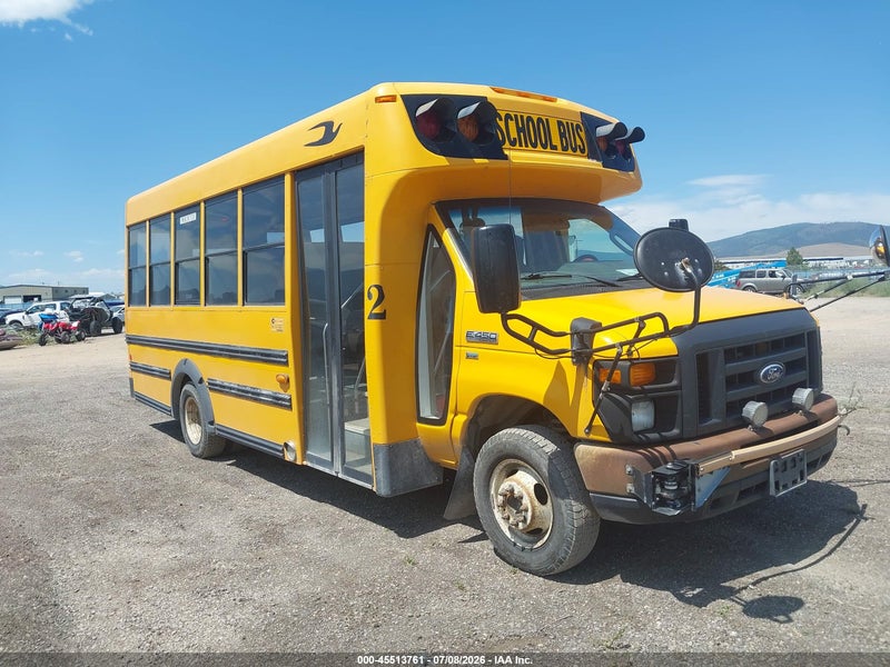 2016 Ford Econoline E450 Super Duty Cutwy Van Желтый vin: 1FDEE4FL9GDC13835