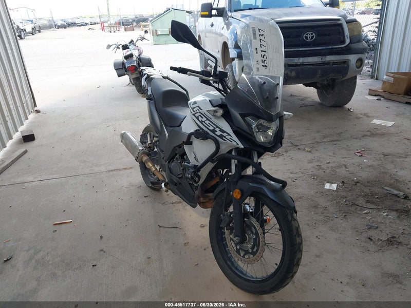 2020 Kawasaki Kle300 B White vin: JKALE8B14LDA02878