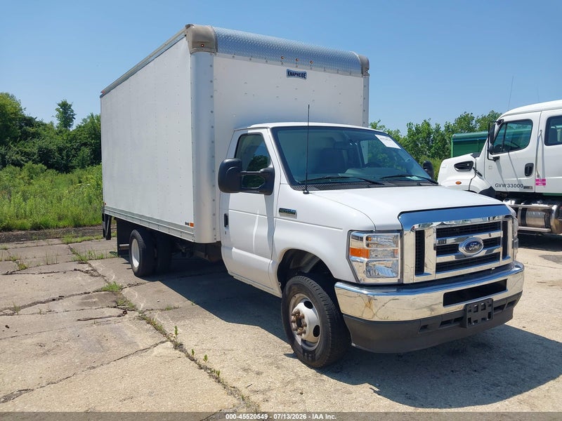 2023 Ford E-450 Cutaway   White vin: 1FDXE4FN2PDD25323