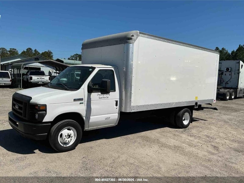 2014 Ford E-350 Cutaway Box Truck   vin: 1FDWE3FL1EDA61464