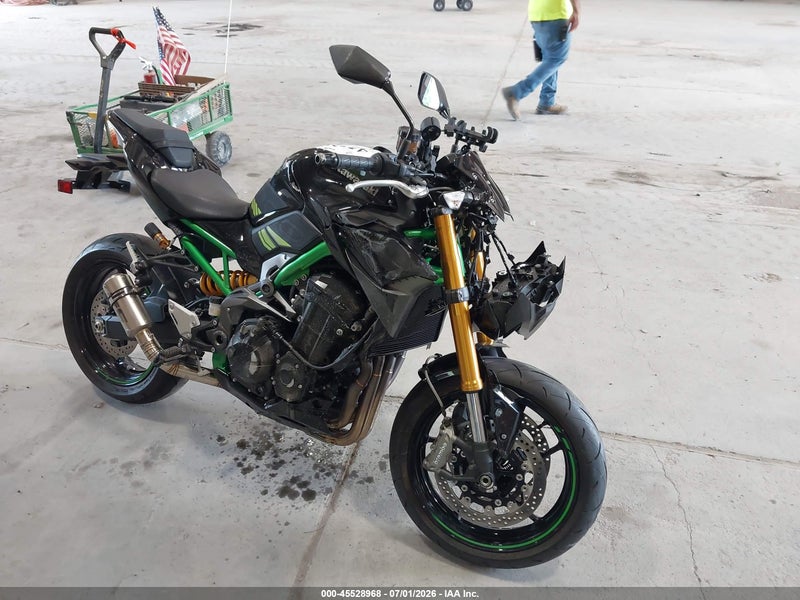 2024 Kawasaki Zr900 M Черный vin: ML5ZRDM14RDA72104