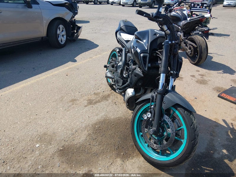 2022 Yamaha Mt07   Black vin: JYARM32E3NA003283