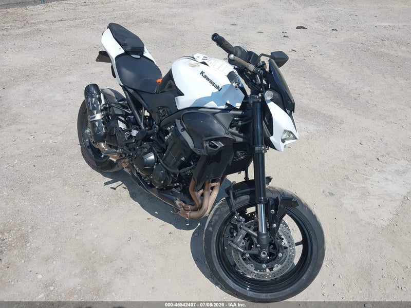 2026 Kawasaki Zr900 S White vin: ML5ZRDS17TDA10027
