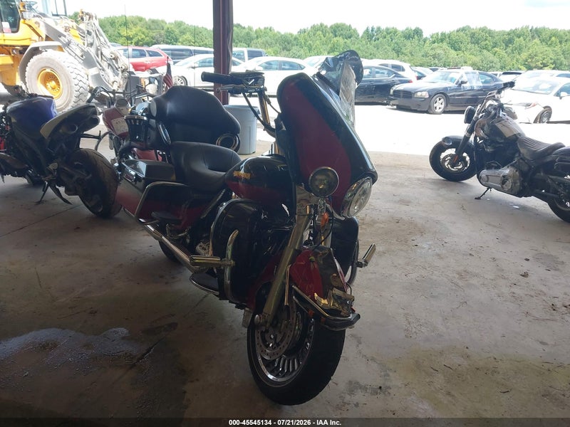 2010 Harley-davidson Flhtk   Red vin: 1HD1KEM17AB624347