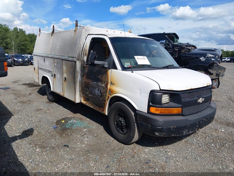2011 Chevrolet Express Cutaway Work Van White vin: 1GB0G2CGXB1145676