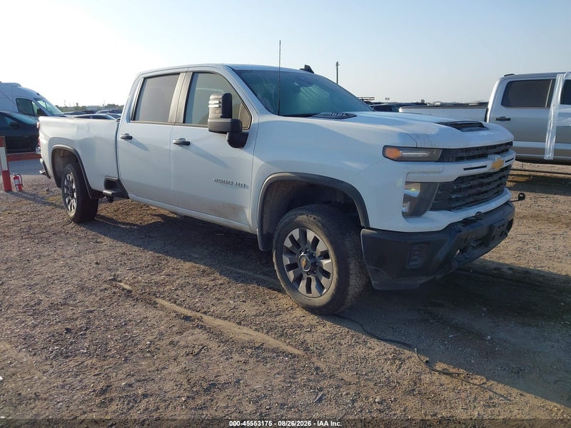 2026 Chevrolet Silverado 2500 Hd , Long Bed, Custom, 4wd White vin: 1GC4KME76TF118824
