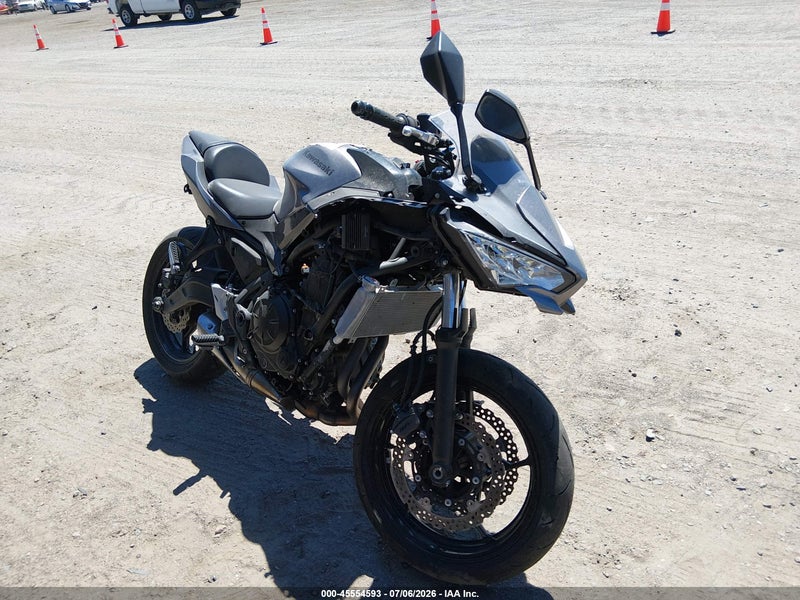 2021 Kawasaki Ex650 M Gray vin: ML5EXEM19MDA28361
