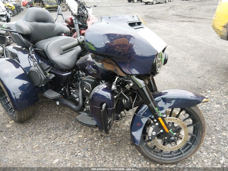 2025 Harley-davidson Flhtcutg   Blue vin: 1HD1MAF14SB853084
