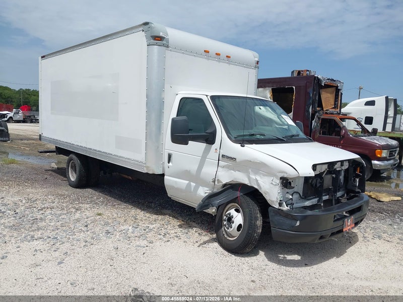 2017 Ford E-350 Cutaway   White vin: 1FDWE3FS9HDC16810