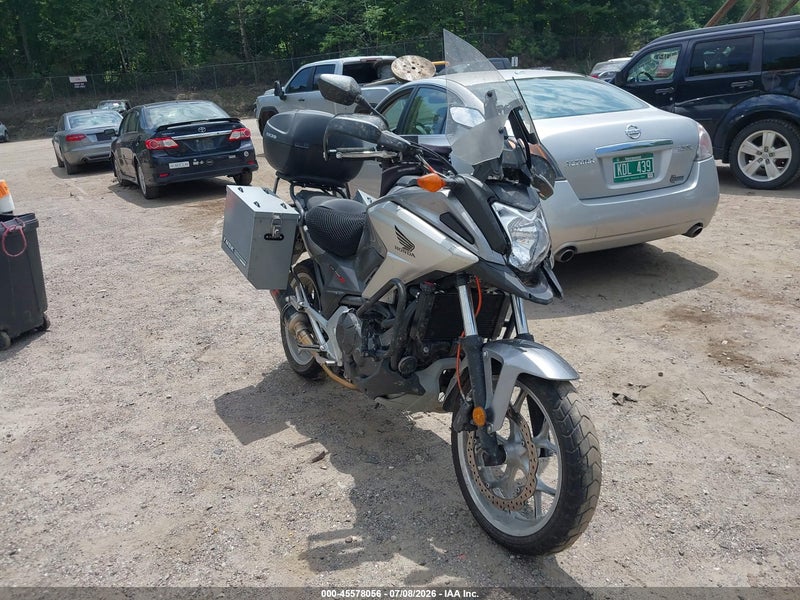 2016 Honda Nc700x   Серебряный vin: JH2RC8700GK000041