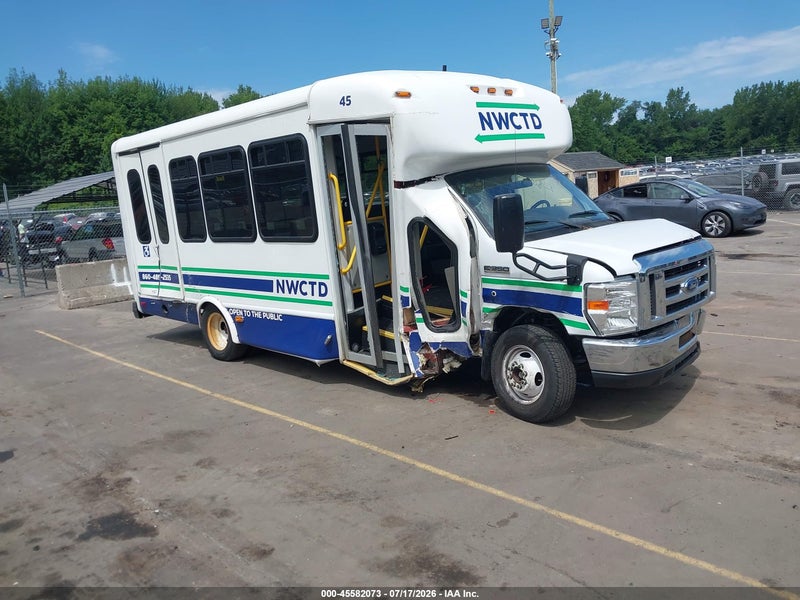 2017 Ford E-350 Cutaway   White vin: 1FDEE3FS9HDC67431