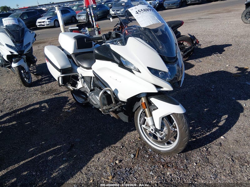 2021 Bmw R 1250 Rt White vin: WB10L0309M6E59677
