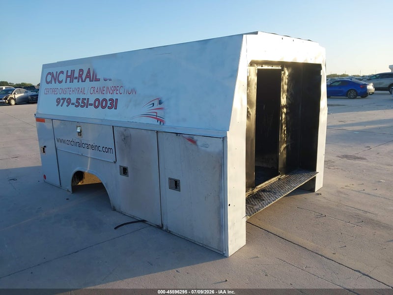 2022 Chevrolet Express Utility Box   White vin: 3452468UTILITYBOX