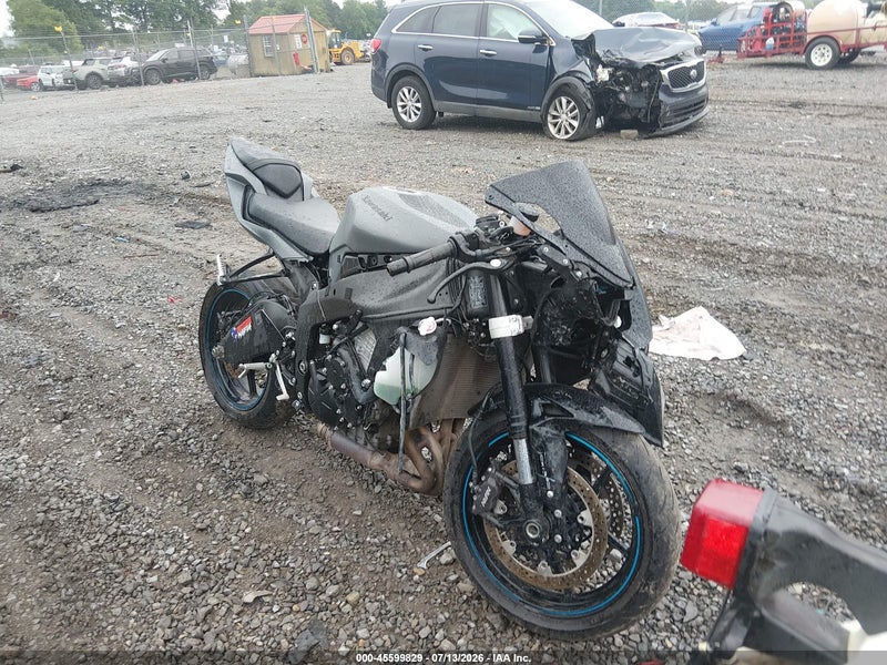 2025 Kawasaki Zx636 K Gray vin: JKBZXJJ13SA025834
