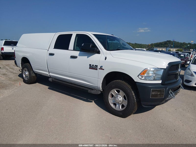 2017 Ram 3500 Tradesman  4x4 8' Box White vin: 3C63R3GL3HG762323