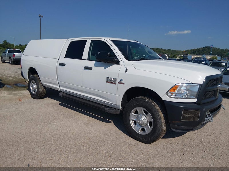 2017 Ram 3500 Tradesman  4x4 8' Box White vin: 3C63R3GL4HG762329