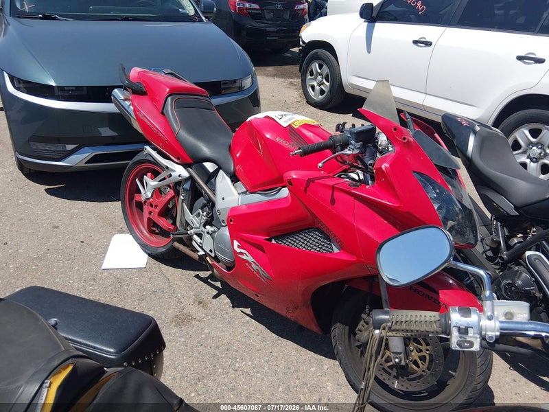 2002 Honda Vfr800   Красный vin: JH2RC46172M401943