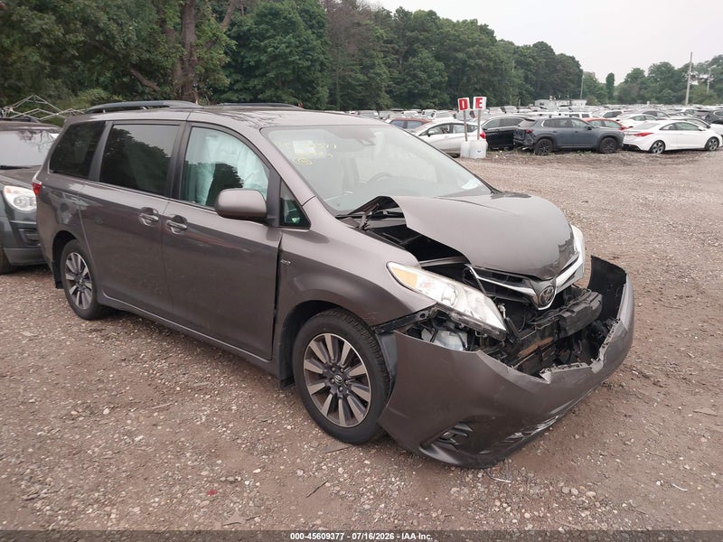 2018 Toyota Sienna Xle 7 Passenger vin: 5TDDZ3DCXJS207068