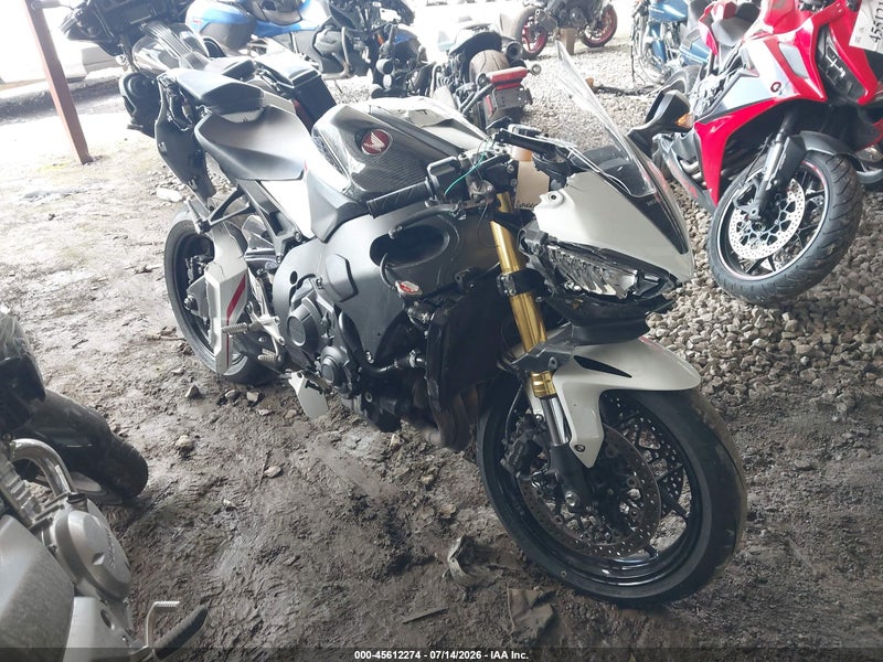 2025 Honda Cbr1000 Rr White vin: JH2SC7718SK800115