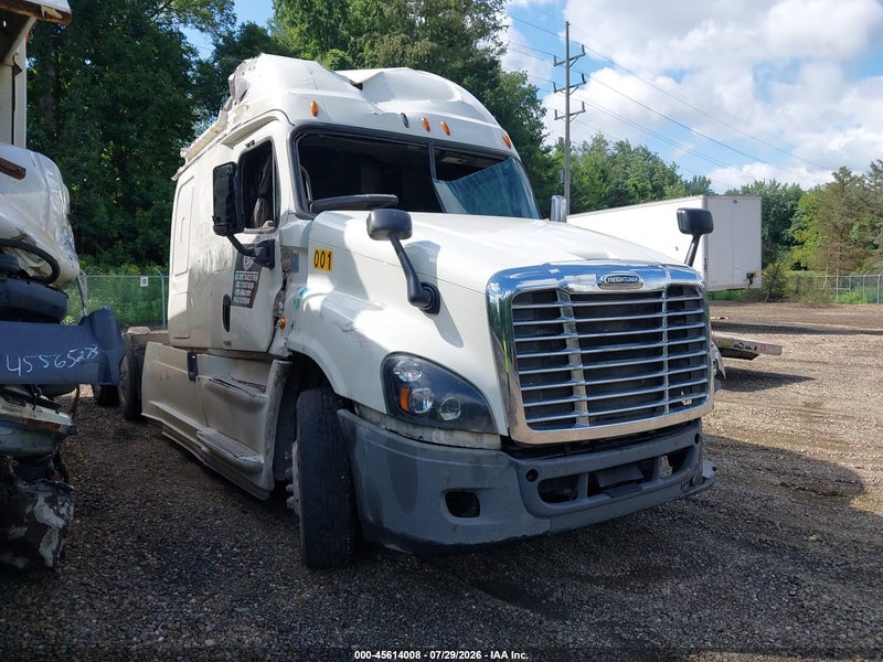 2018 Freightliner Cascadia 125   White vin: 3AKJGLDR3JSJL1687
