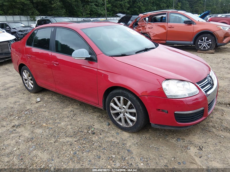 2010 Volkswagen Jetta Limited Edition Red vin: 3VWRX7AJ2AM149900