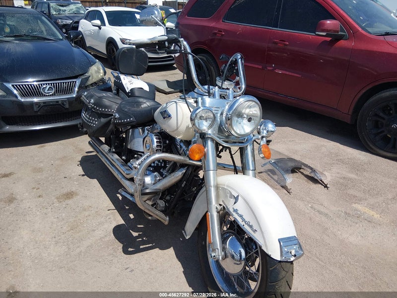 2015 Harley-davidson Flstc Heritage Softail Classic White vin: 1HD1BWV14FB029953
