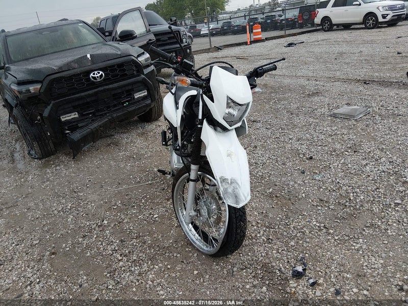 2024 Honda Xr150l E White vin: 3H1KD1316RD100018