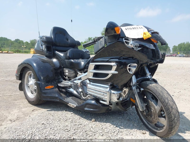 2004 Honda Gl1800   Black vin: 1HFSC47034A304684