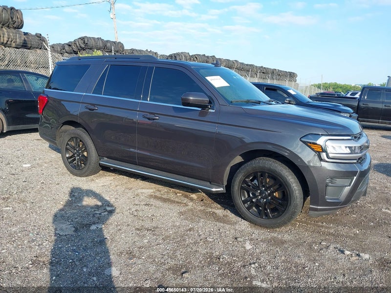 2022 Ford Expedition Xlt Gray vin: 1FMJU1JT4NEA61087