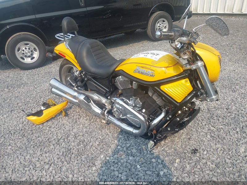2007 Harley-davidson Vrscd   Yellow vin: 1HD1HDZ127K808931