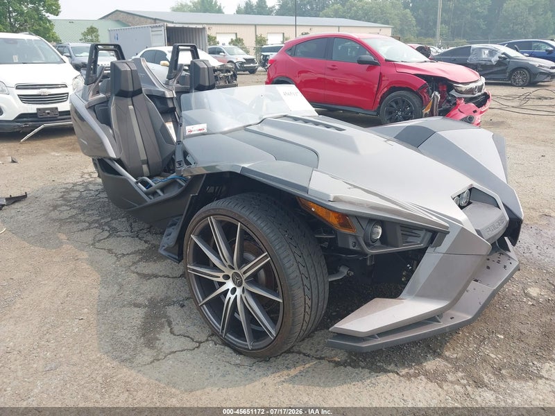2015 Polaris Slingshot   Gray vin: 57XAASFA1F5104481