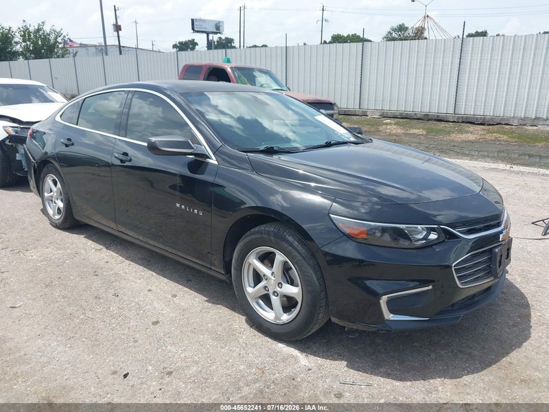 1G1ZB5ST5JF135858