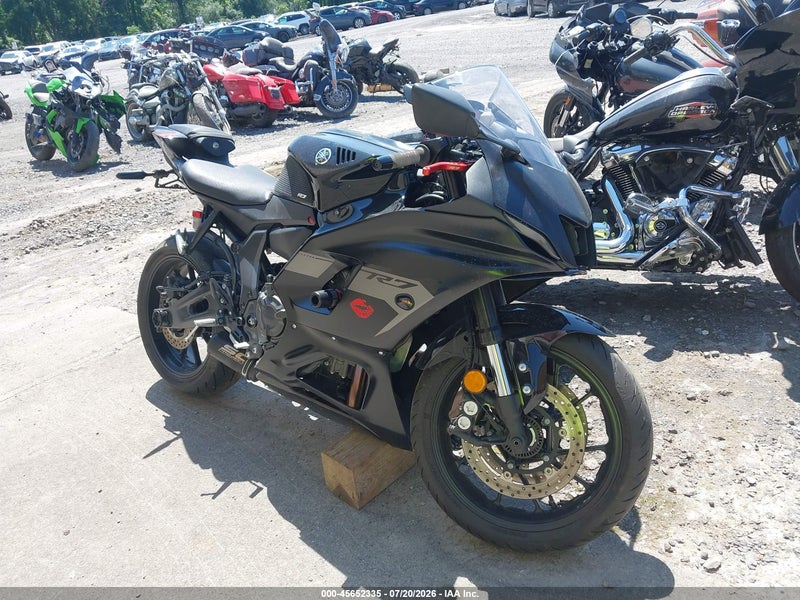 2025 Yamaha Yzfr7   Black vin: JYARM38E3SA020376
