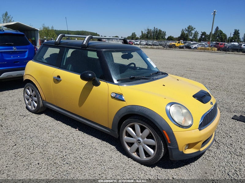2009 Mini Cooper S   vin: WMWMF73579TW87728