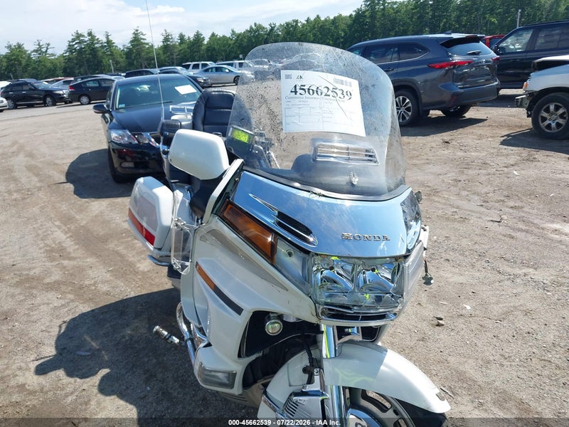 1996 Honda Gl1500 Se12 White vin: 1HFSC223XTA803244