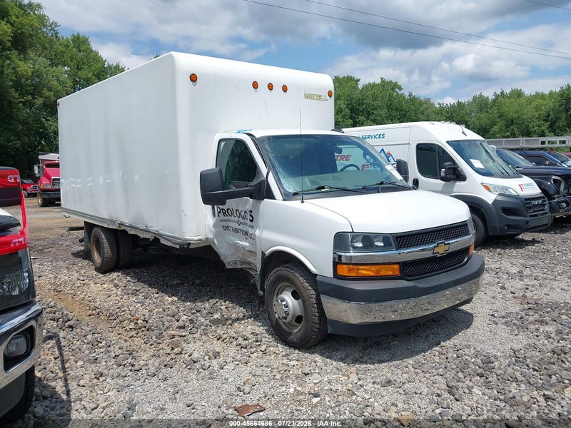 2024 Chevrolet Express Cutaway Work Van Белый vin: 1HA3GTC74RN003062