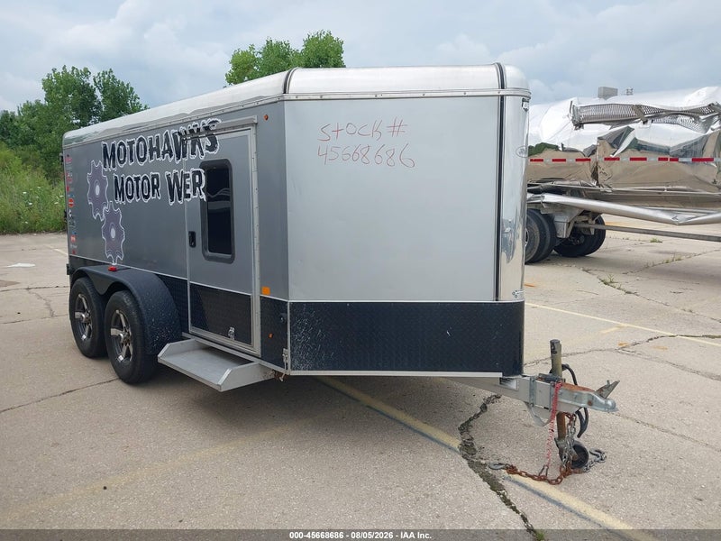 2016 R And R Trailers Inc Enclosed Trailer   Серый vin: 5KGBAAH27G1014590