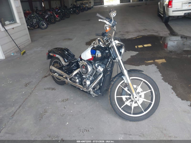 2019 Harley-davidson Fxlr   Black vin: 1HD1YNJ28KB067008