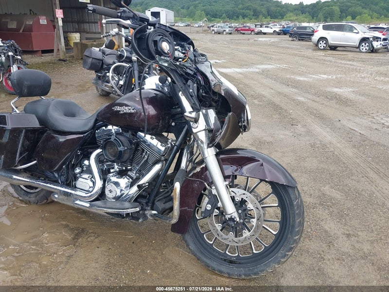 2011 Harley-davidson Flhx   Purple vin: 1HD1KBM1XBB657696