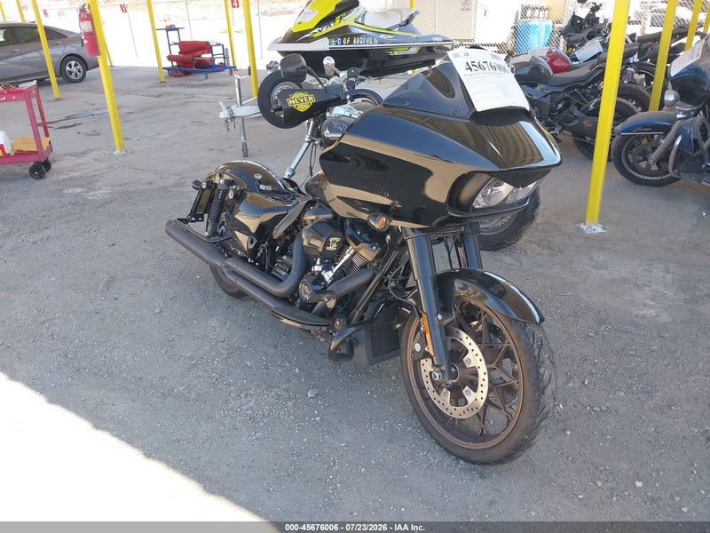 2022 Harley-davidson Fltrxst   Черный vin: 1HD1ACL22NB666173