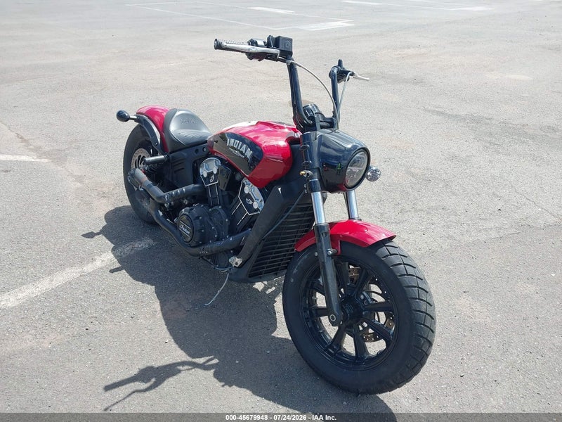 2018 Indian Motorcycle Co. Scout Bobber Red vin: 56KMTB006J3133375