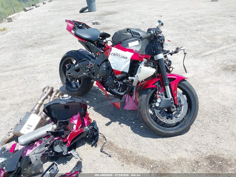 2024 Yamaha Yzfr1   Red vin: JYARN66E3RA004836